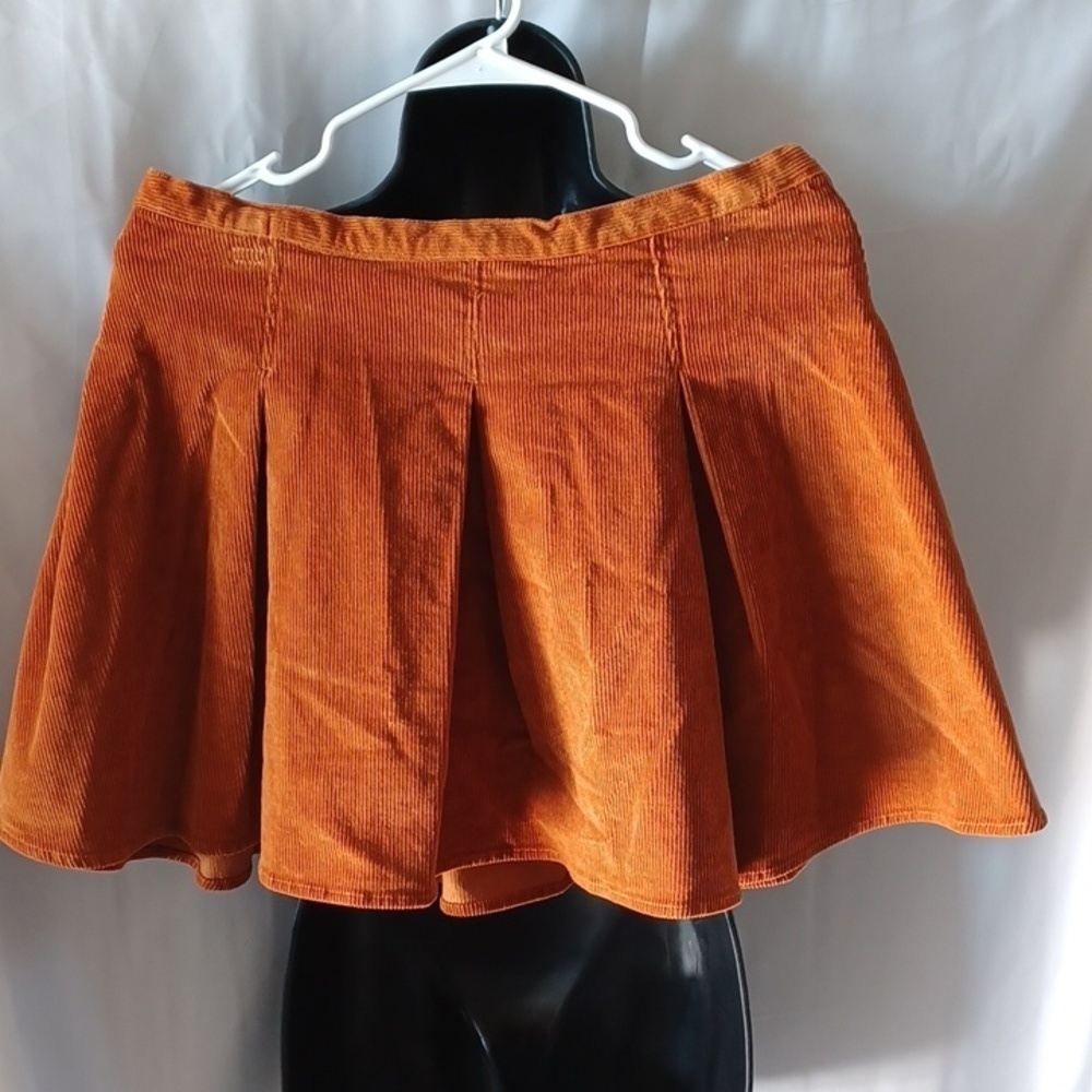 SO Size 11 Skirt Copper Corduroy Pleated A Line Mini Skirt Stretch NWT, 16" lg